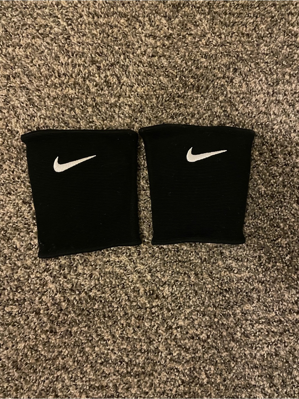Nike knee pads for sports .